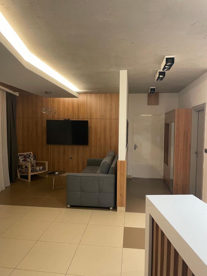 Ferienwohnung Leo Lux 1 Ni Exterior foto
