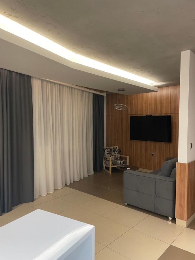 Ferienwohnung Leo Lux 1 Ni Exterior foto