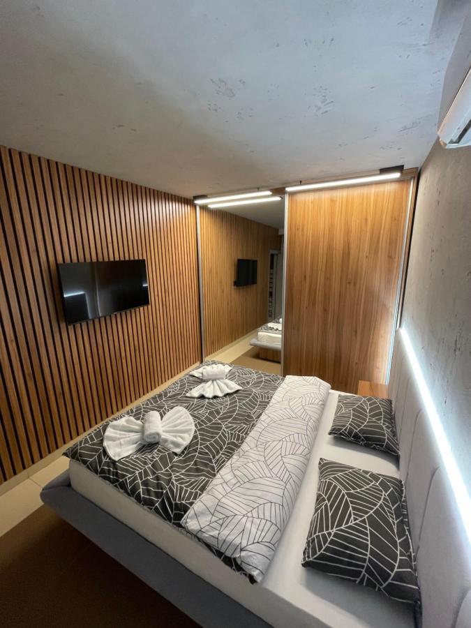 Ferienwohnung Leo Lux 1 Ni Exterior foto